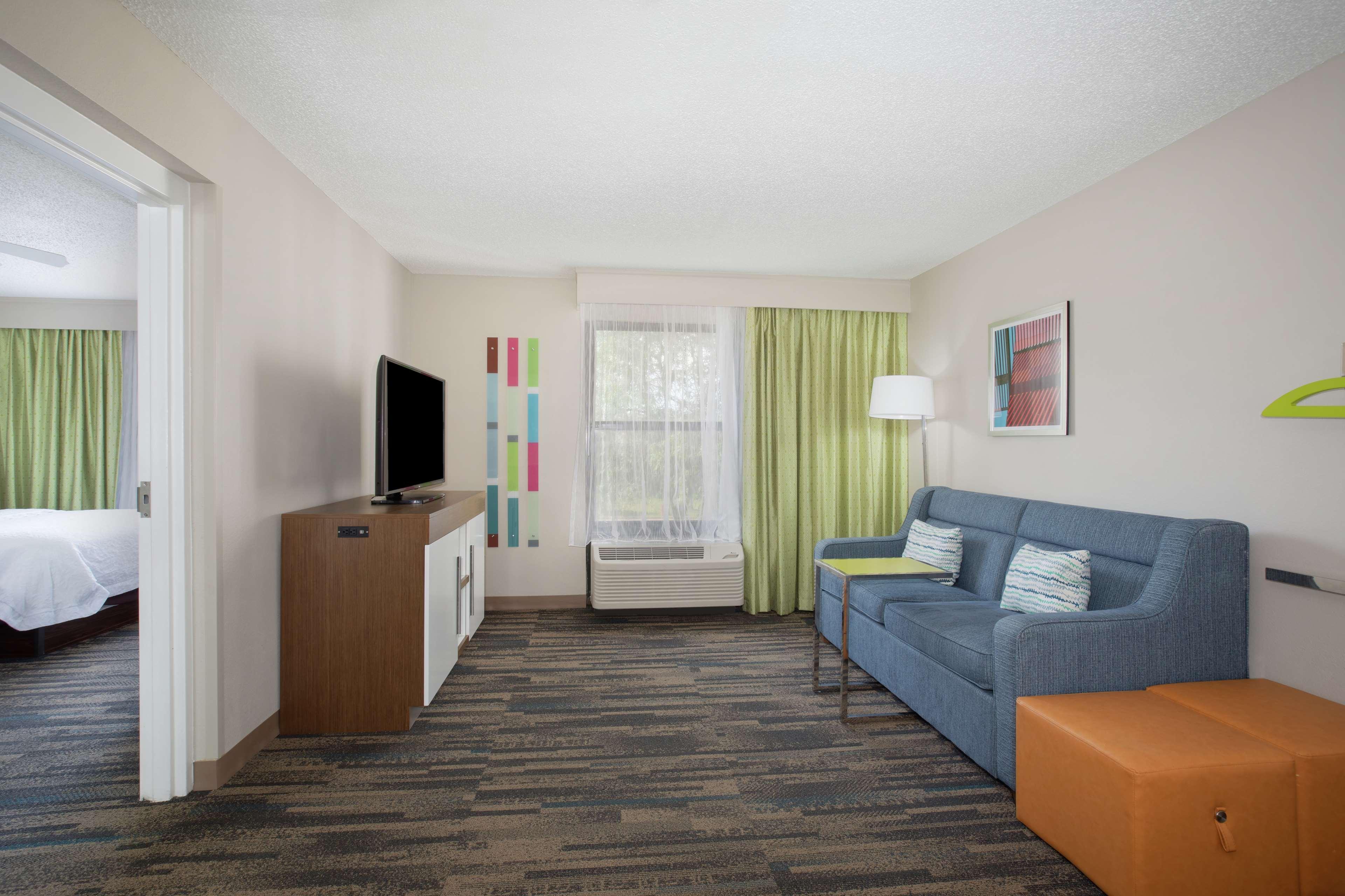 Hampton Inn & Suites Kansas City-Merriam Eksteriør bilde