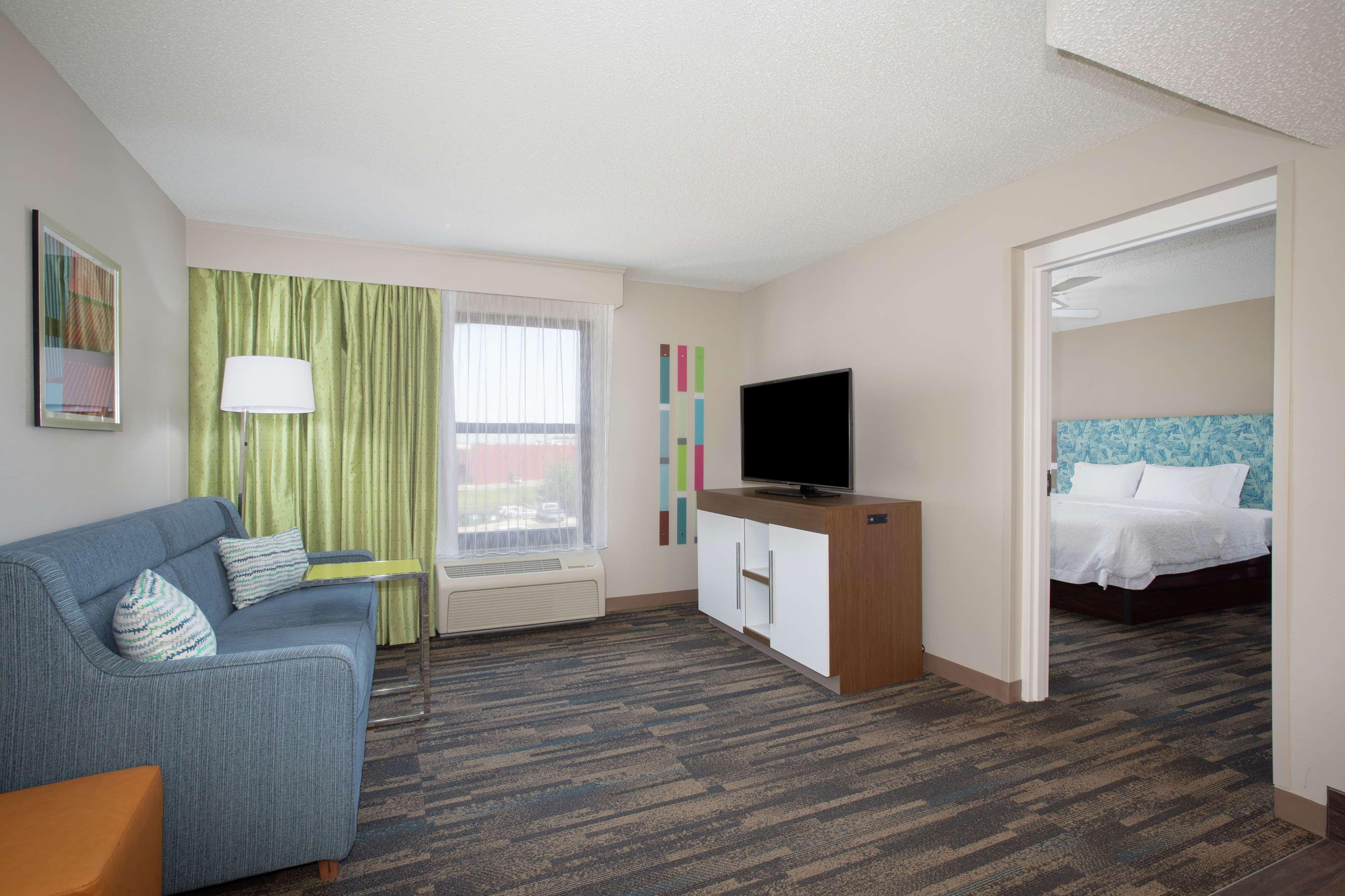 Hampton Inn & Suites Kansas City-Merriam Eksteriør bilde