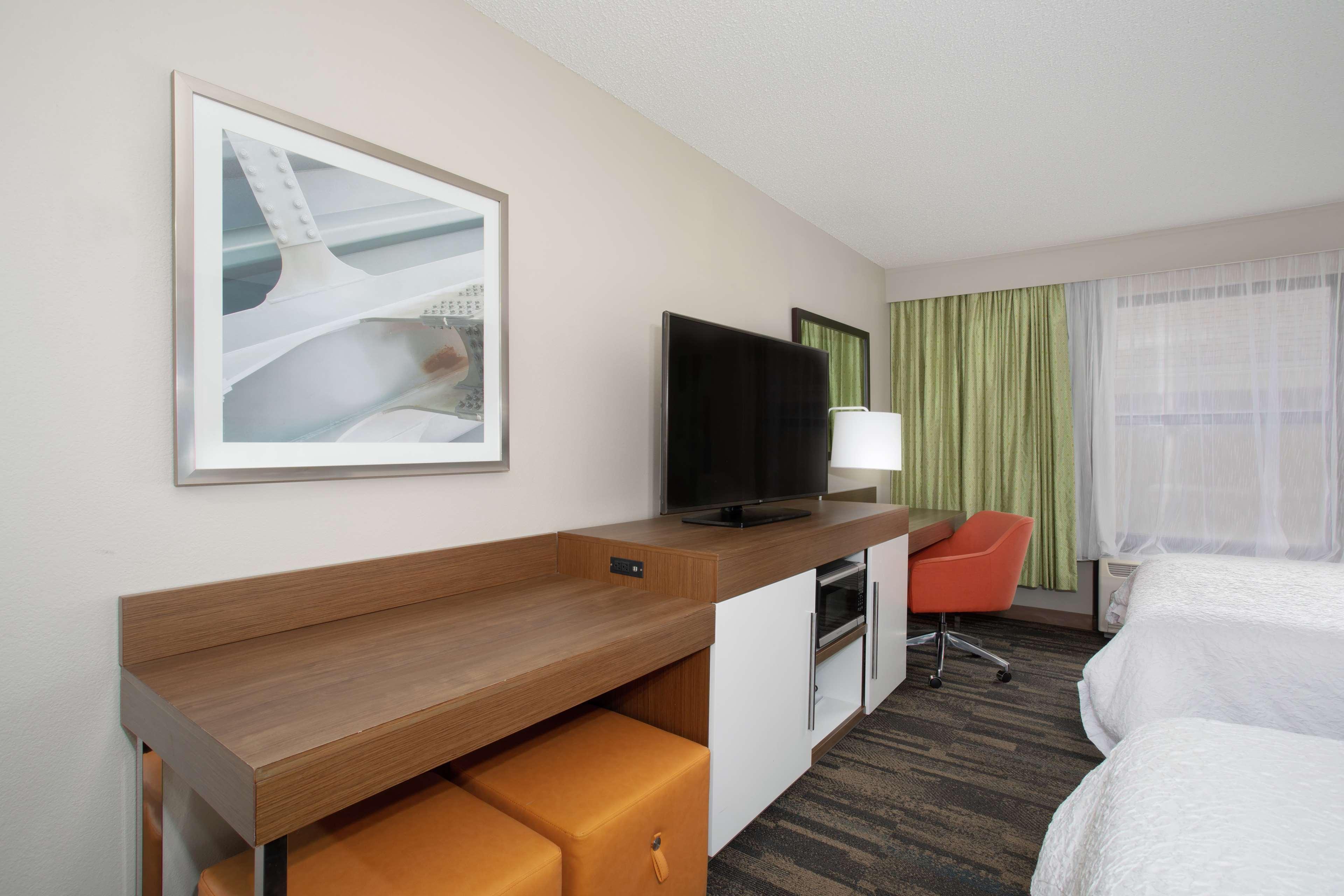 Hampton Inn & Suites Kansas City-Merriam Eksteriør bilde