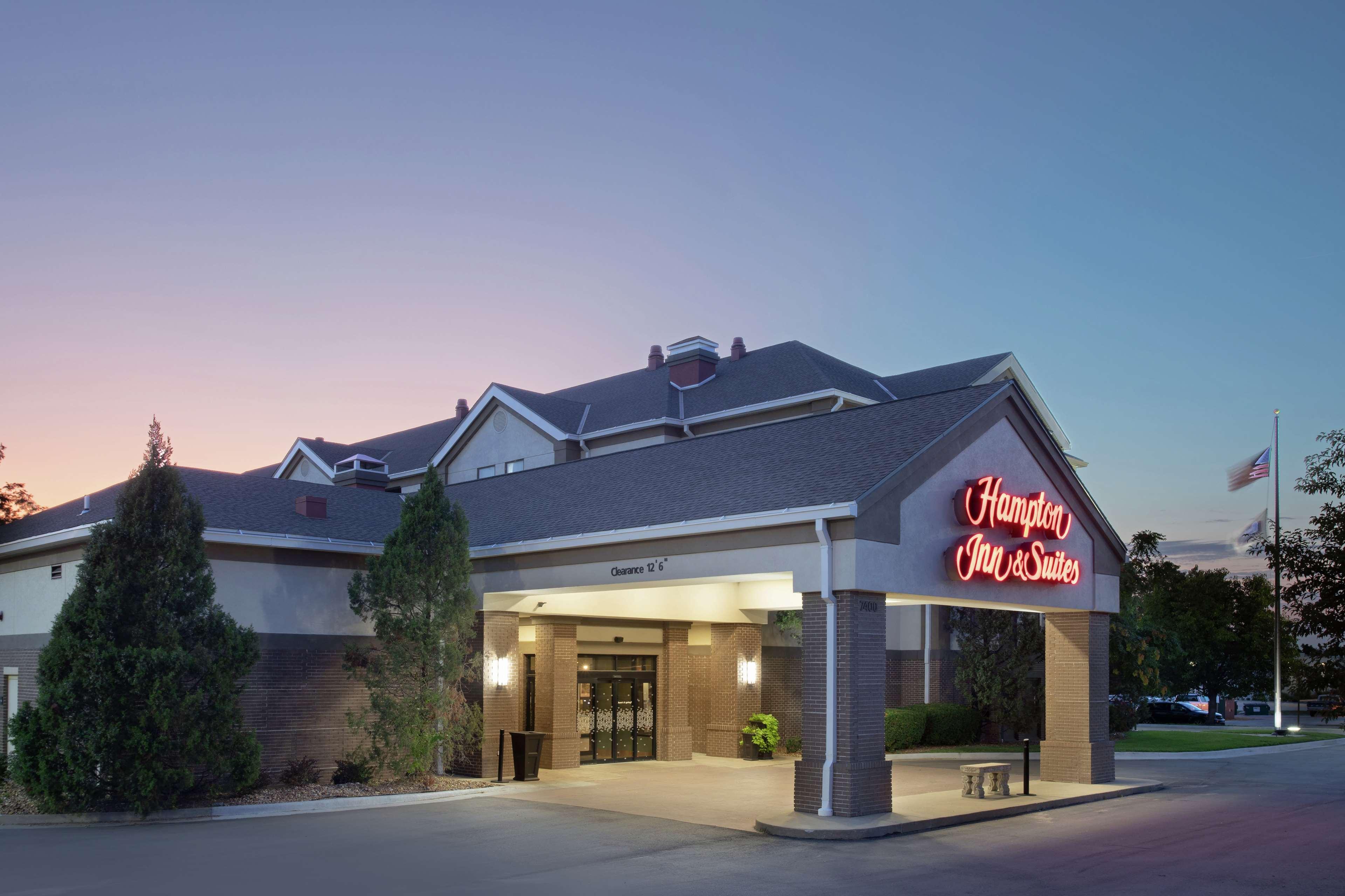 Hampton Inn & Suites Kansas City-Merriam Eksteriør bilde