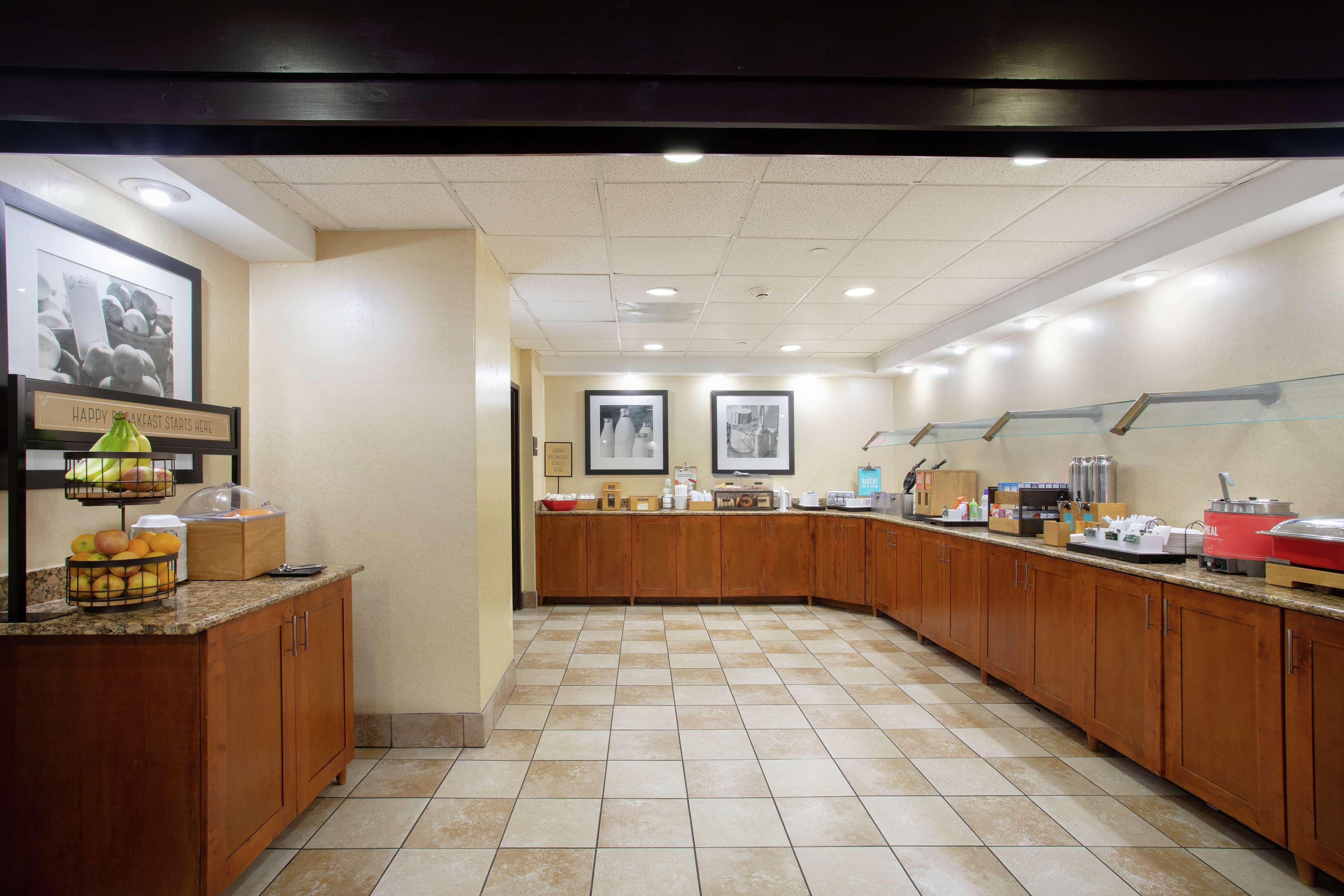 Hampton Inn & Suites Kansas City-Merriam Eksteriør bilde